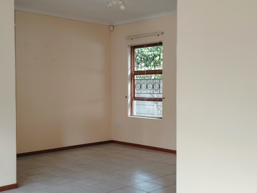 To Let 3 Bedroom Property for Rent in Twin Palms Western Cape